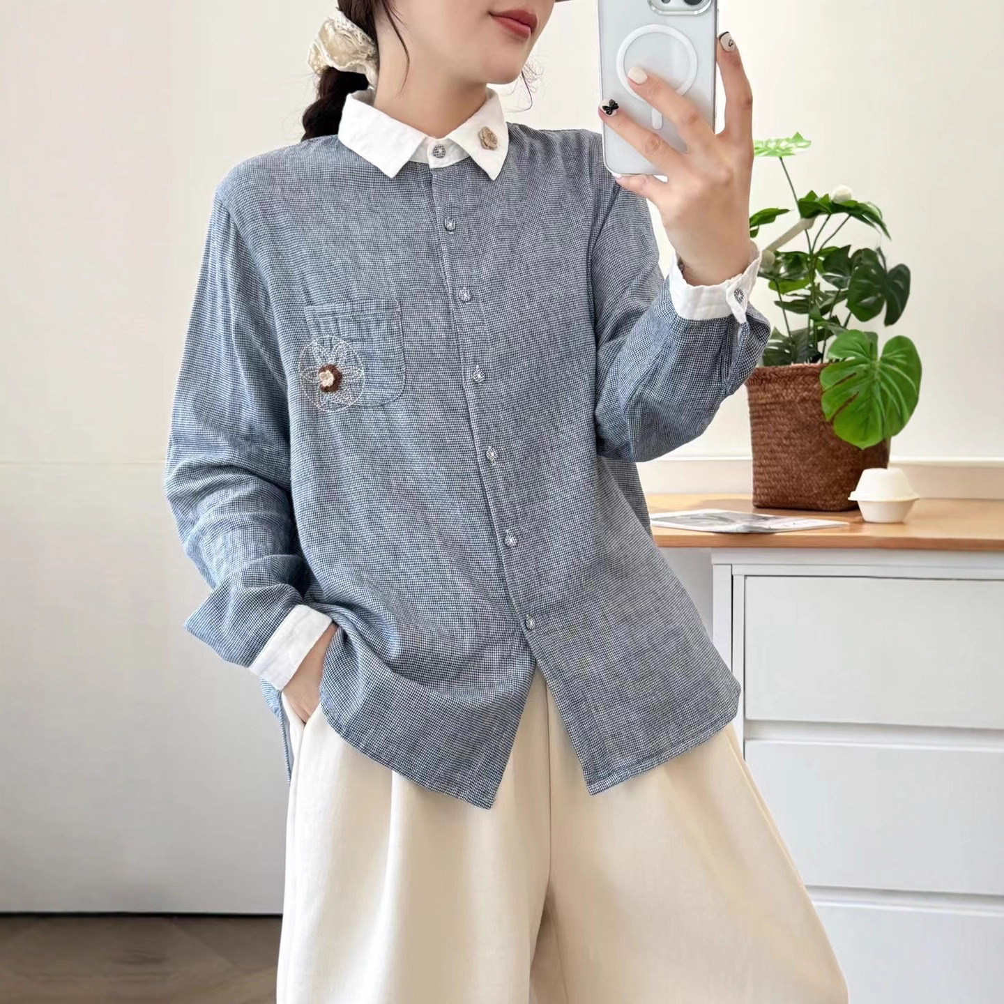 小格子长袖衬衫女 秋装新款复古文艺宽松拼色减龄衬衣 61436