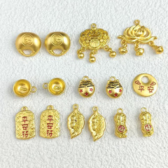 メッキ加工されたマットゴールドのネックレスペンダント、釉薬で色褪せを防ぎ、長持ちする安全ロック付き、サンドゴールドアクセサリー、DIY中国風要素