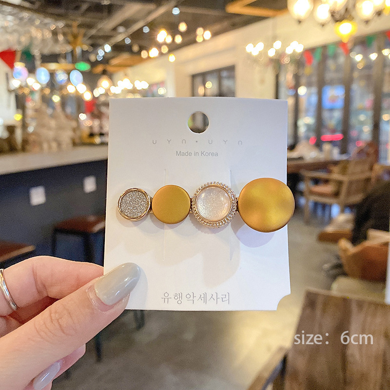 Pasador de pelo de perlas de alta gama estilo francés para mujer, clip para flequillo lateral, elegante clip para el pelo de la frente, accesorio para el pelo tipo pico de pato.