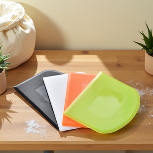 Plastic Cake Scraper Cream Bread Slicer Household Spatula Cutter Rice Noodle Scraper Baking Tool