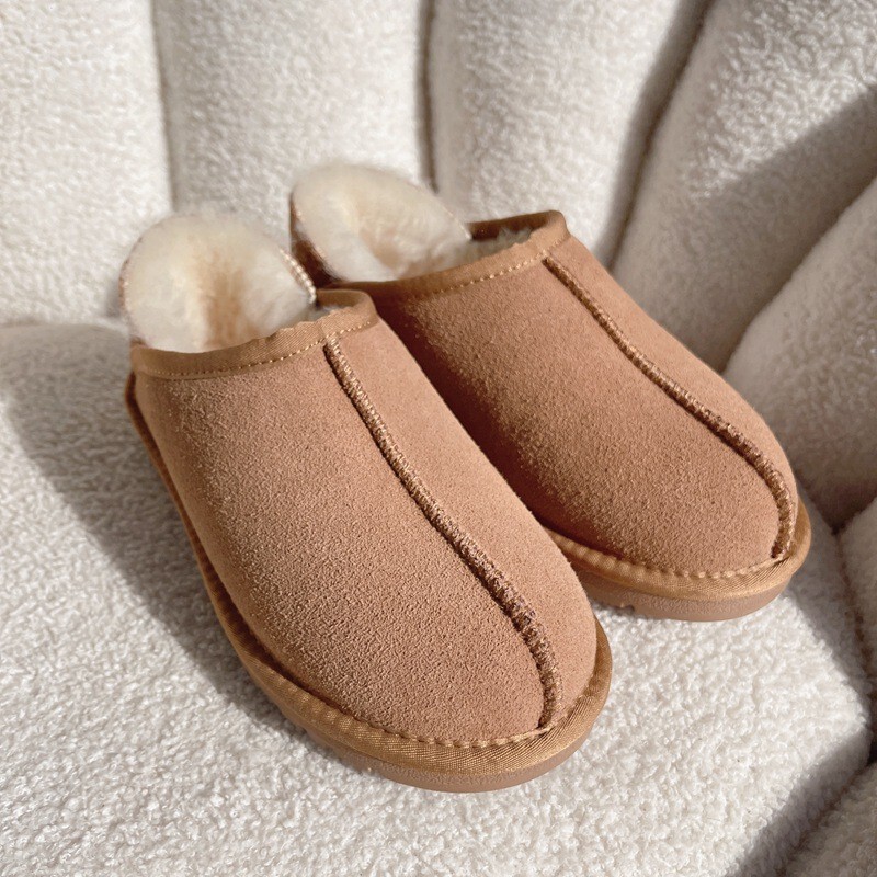 New thickened and fleece-lined women's snow boots, non-slip and warm, large size women's shoes, unisex heeled closed-toe slippers, wool boots