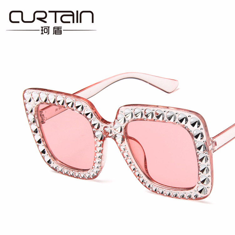 2018 New large frame diamond sunglasses 5702 European and American square all-match sunglasses fashion square sunglasses 2018 New large frame diamond sunglasses 5702 European and American square all-match sunglasses fashion square sunglasses