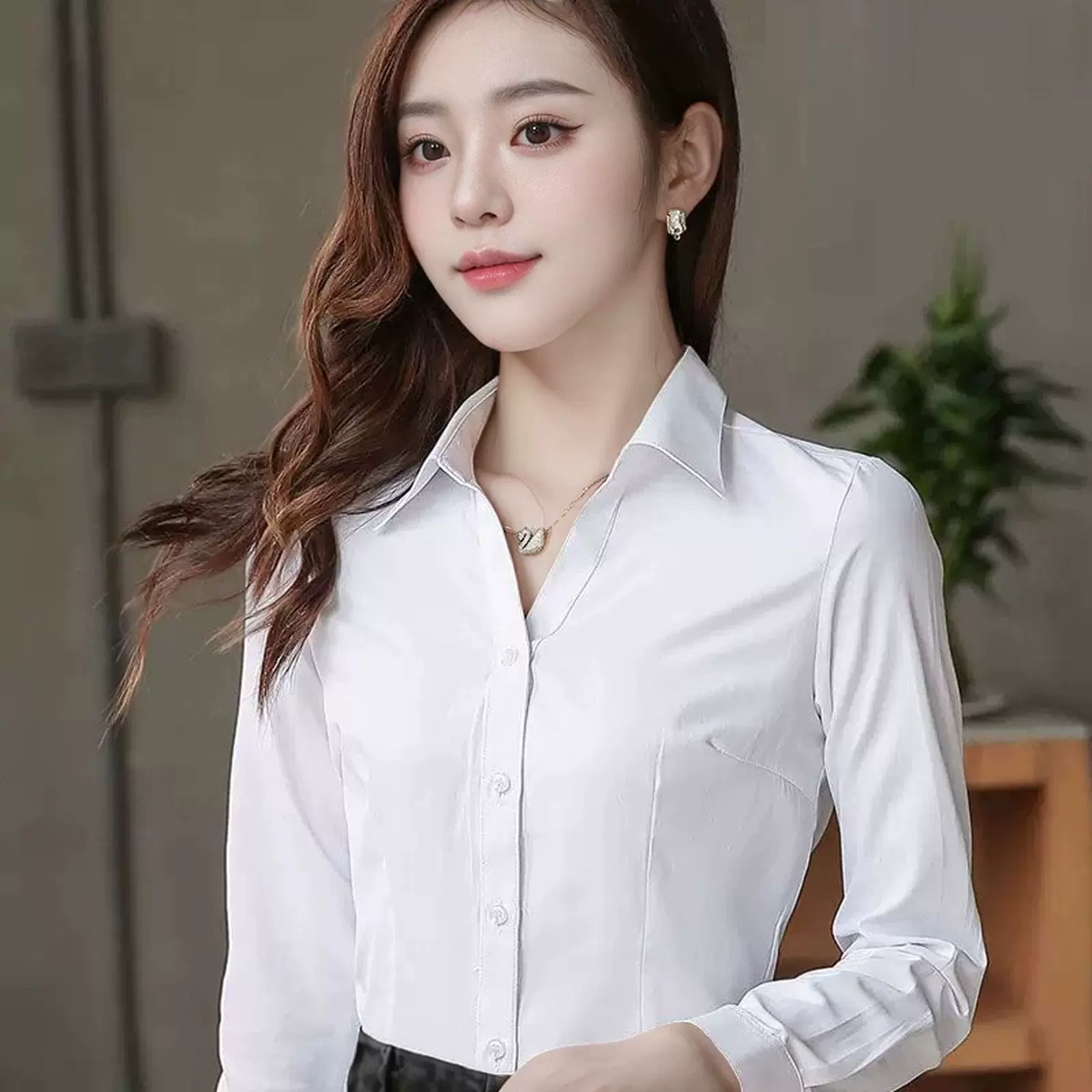 v领韩版女式职业衬衫休闲女装上衣大码长袖防走光白衬衣女通勤