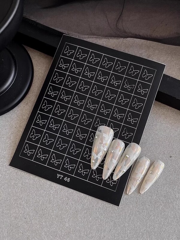 YITU蟻図ハロウィーンシリーズの噴絵ネイルシール透かし彫りコウモリのスカルの暗い爪のシールあんこう34|undefined