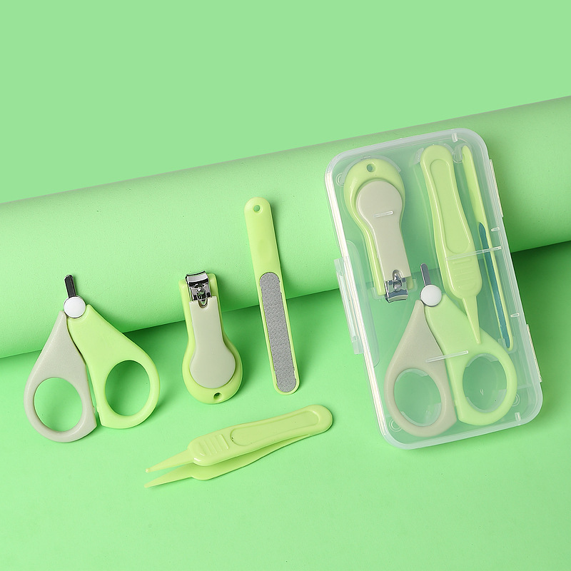 Children's nail clippers manufacturers anti-pinch meat nail clippers boxed 4-piece nail file earwax clip nail clippers suit