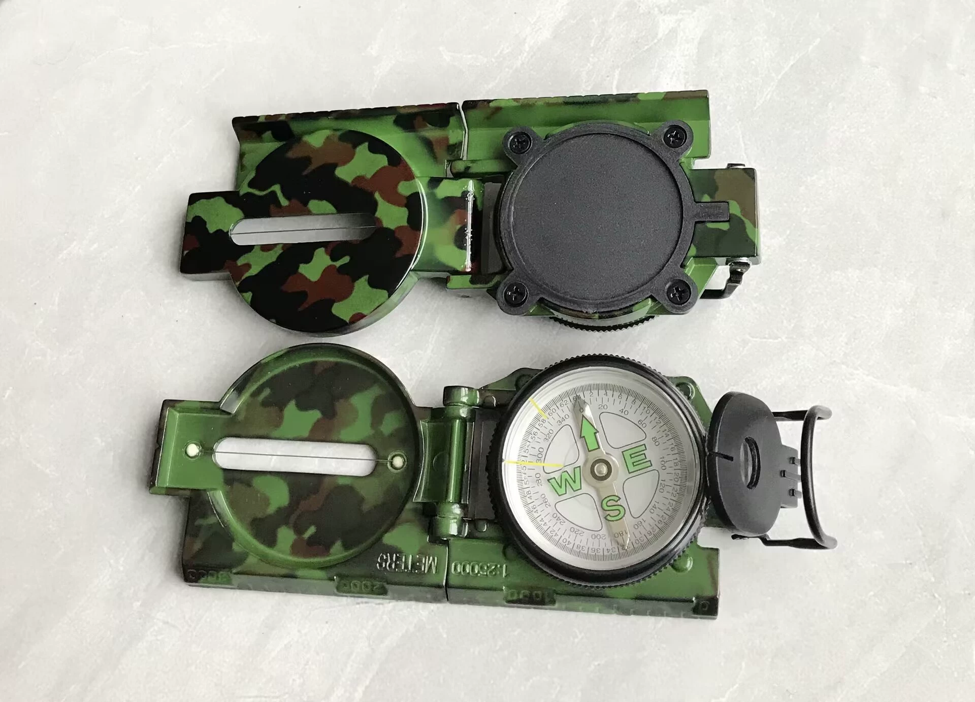 Американский складной компас с линейкой, увеличительным стеклом, камуфляжный ремешок, компас для выживания на открытом воздухе DC45-2