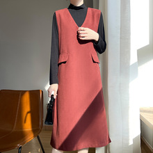 2025年春季新款V领呢子马甲连衣裙纯色宽松垂感假兜无袖中长裙女