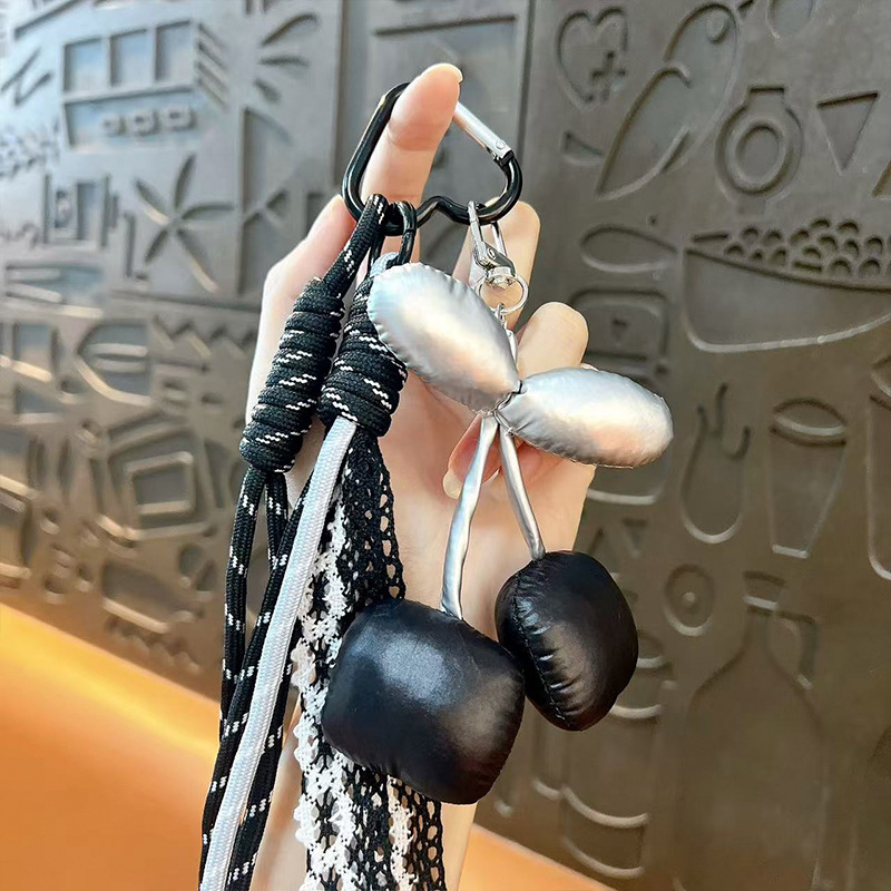Negro - bolso de cereza de tela colgado