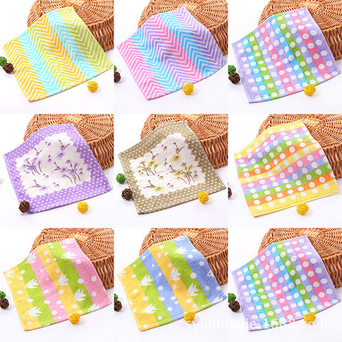 New cartoon small towels, children's small square towels, baby square towels, saliva towels, kindergarten hanging towels with hooks