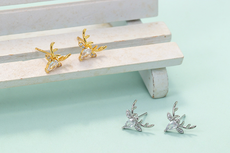 Korean Giraffe Elk Earrings Antlers Copper Zircon Earrings display picture 3