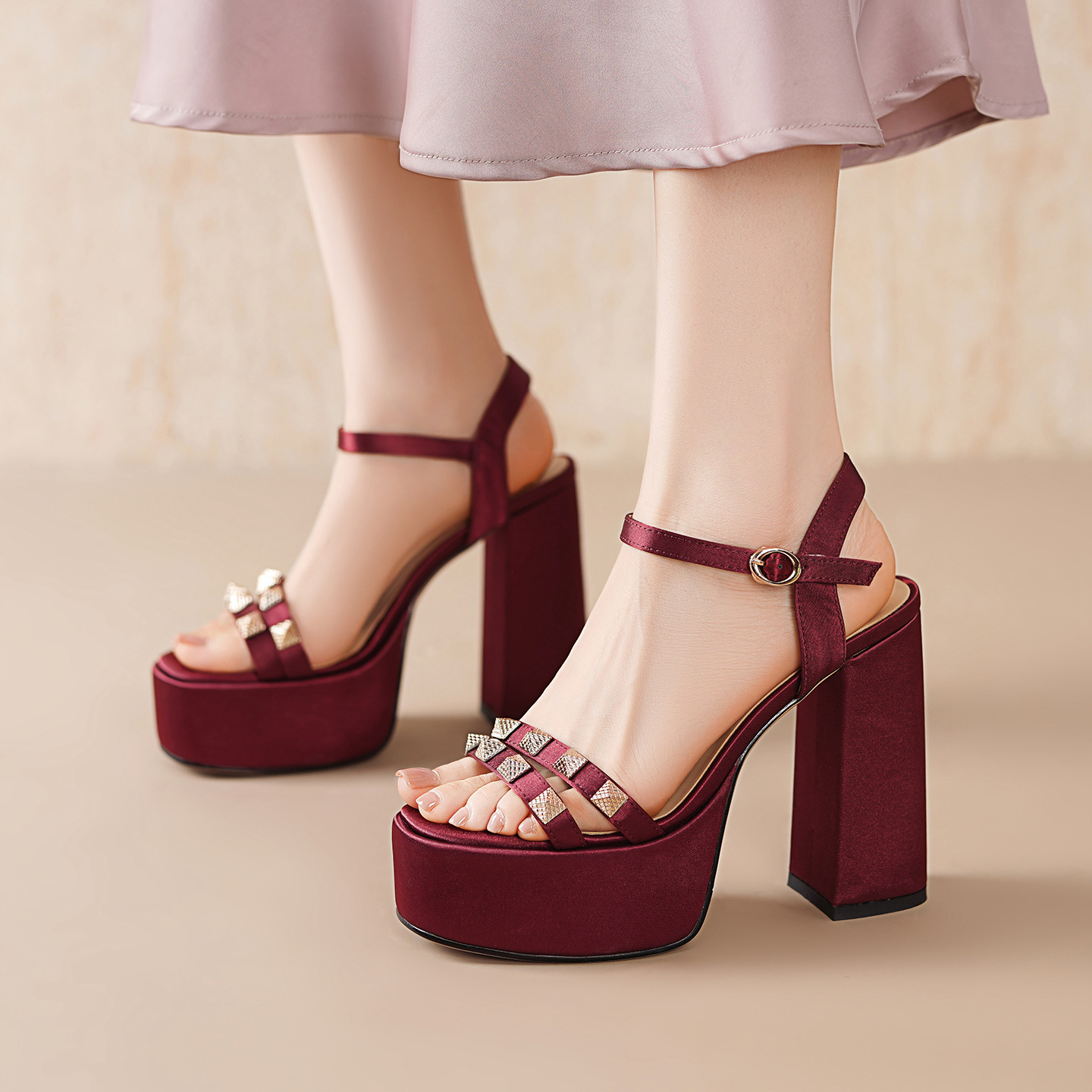 Sandal cao gót nữ hở mũi quai ngang khóa gót 12 cm đế dày — đen