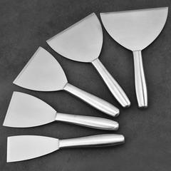 Stainless steel spatula with hollow handle, flat-edged teppanyaki shovel, cooking shovel, barbecue shovel, and tools for making hand-torn pancakes and jianbing.