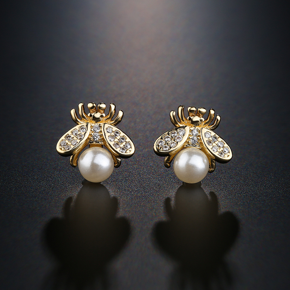 fashion inlaid ziorcon pearl cute bee copper stud earrings wholesale
