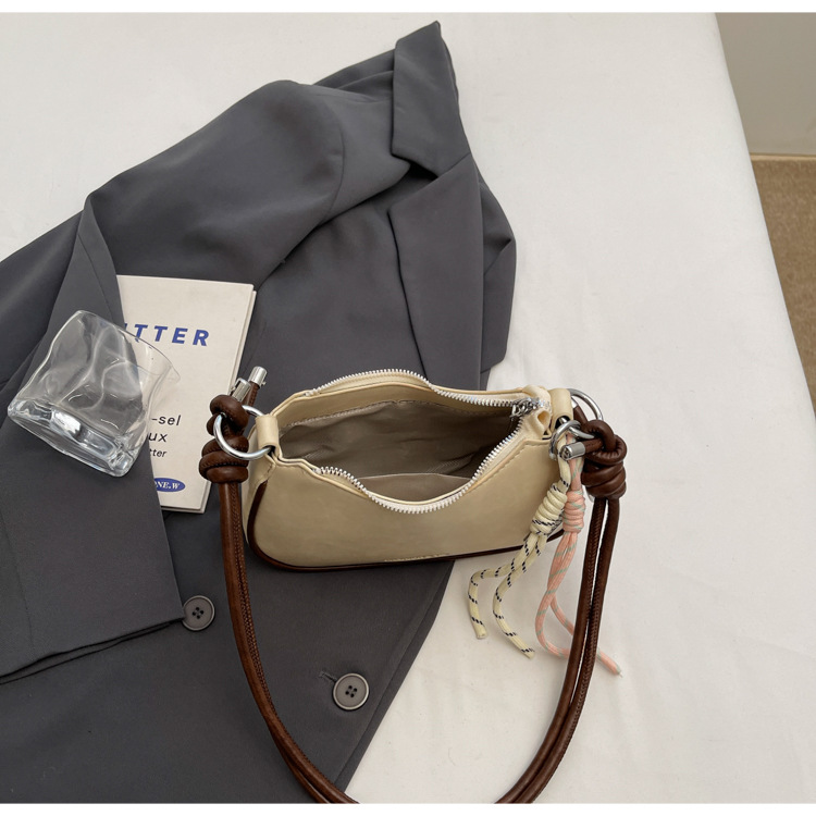 French niche quality handbag, women's bag, Spring 2025 new underarm bag, simple and versatile commuter crossbody bag undefined