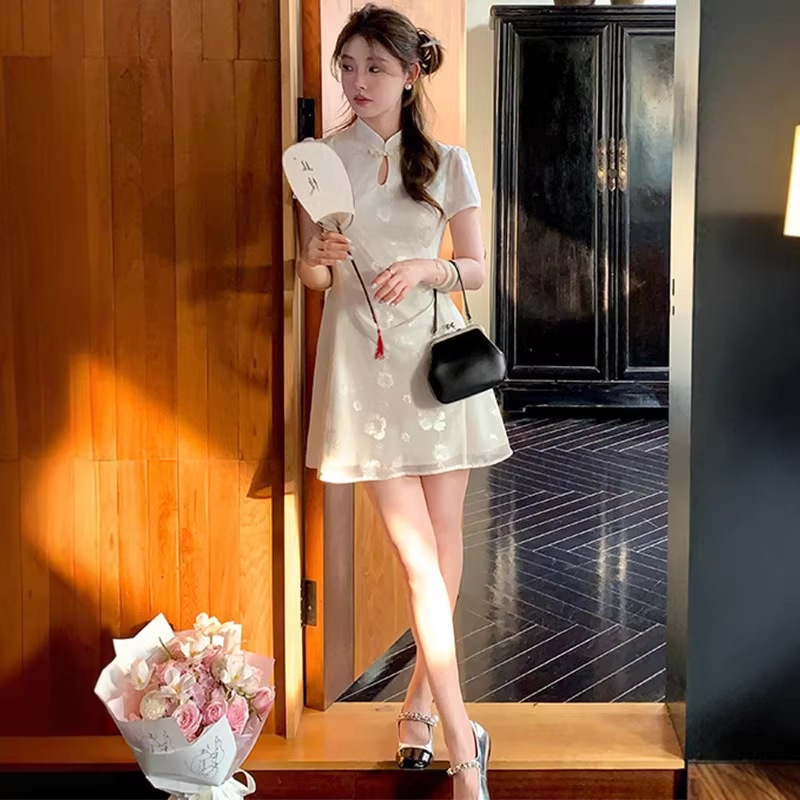 In Summer, Super Stylish, High-End, Sophisticated, Cool and Elegant, Niche Design, New Chinese-Style Qipao Dress for Women In Summer, Super Stylish, High-End, Sophisticated, Cool and Elegant, Niche Design, New Chinese-Style Qipao Dress for Women