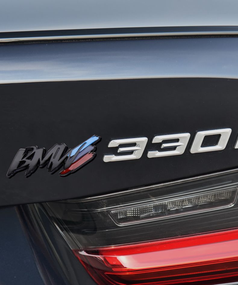 Suitable for BMW fender side emblems, BMW logo, M logo, scratch-resistant car stickers, modified metal car emblems, rear tail emblems