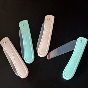 Thickened Colorful Foldableing Knife, Fruit Knife, Easy to Carry, 1 Yuan Store 2 Yuan Store Supply Wholesale