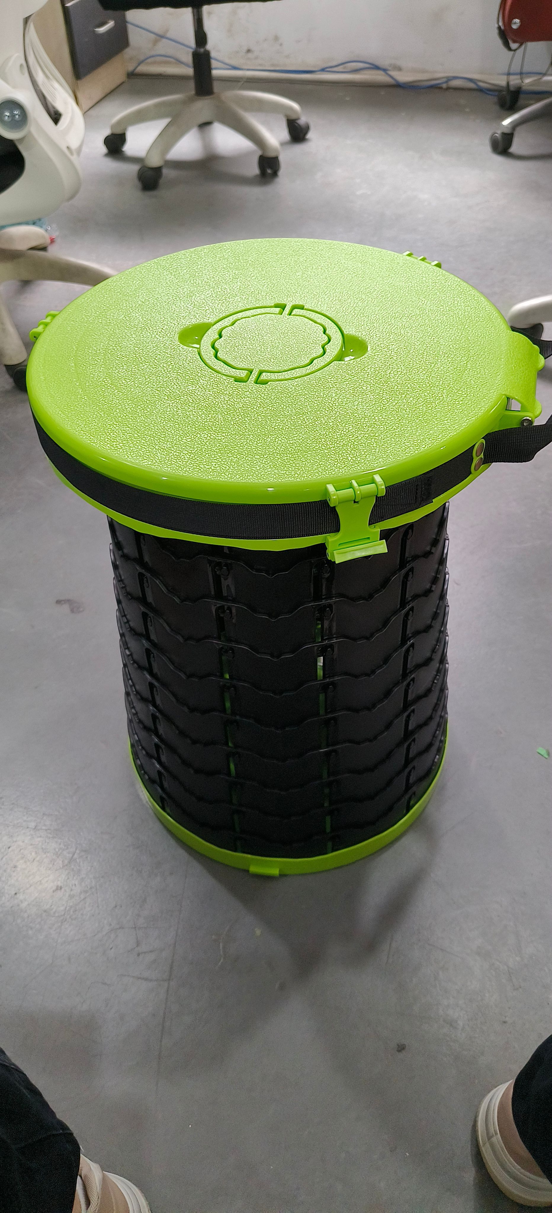 Inodoro portátil plegable multifuncional para camping o coche, diseño engrosado y fácil de almacenar