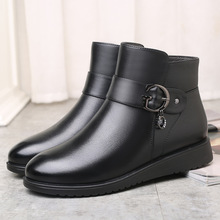 老人头皮靴女冬季新款休闲加绒保暖平底靴子中年高帮鞋防滑妈妈鞋