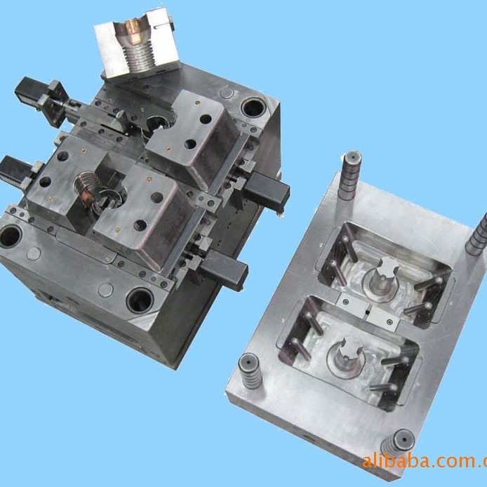 供应各种规格塑胶模具