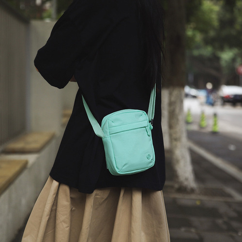 Japanese minimalist small cotton bag for women, 2025 summer new trendy lightweight phone bag for outdoor commuting, single shoulder crossbody bag