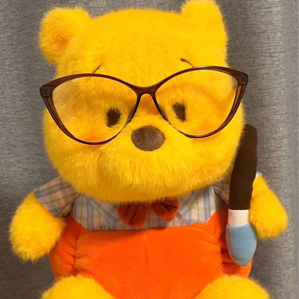 跨境爆款南瓜维尼熊毛绒玩偶采麦维尼熊公仔抱枕玩偶儿童生日礼物