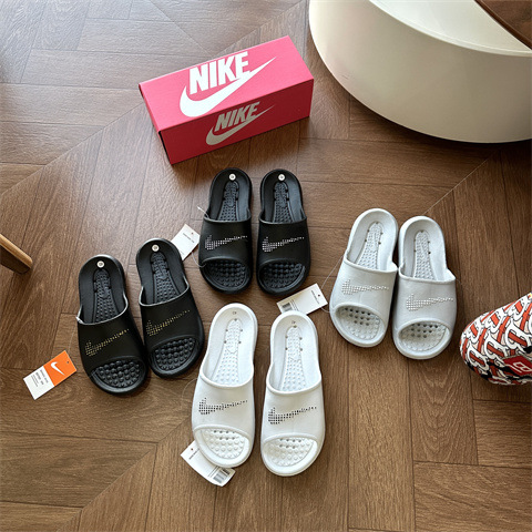 Zapatos de verano puro original americano zapatillas barrocas arco marrón aj hombre y mujer volador velcro ninja Duck Duck