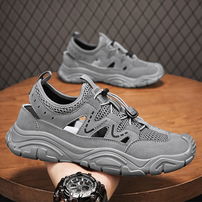 Zapatos de hombre Baotou verano 2025 nuevos zapatos deportivos al aire libre huecos y transpirables para hombres sandalias de vadeo casuales para hombres