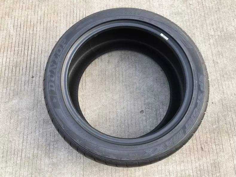 Japanese Dunlop Tire 265/45R21 Sp Sport 01 104W Original Fitment for Infiniti Fx35