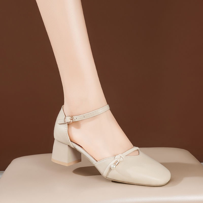 Baotou sandalias de verano para mujeres 2026 nuevo estilo hermoso no cansado sandalias huecas de verano tacones altos con falda