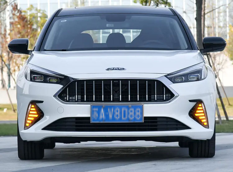Suitable for 20 JAC Jiayue A5 daytime running lights 21-23 Sihao A5 modified LED daytime running lights fog lights