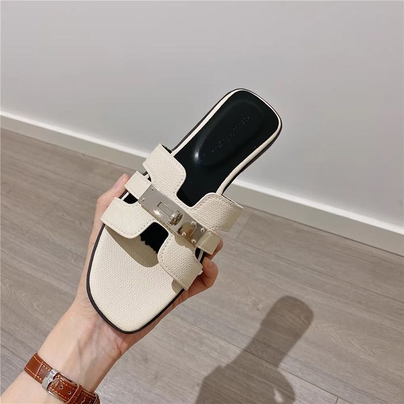 Slimming French-Style Elegant Slippers, Gentle and High-End for Summer 2025, Breathable Flat Slippers for Women to Wear Outside Slimming French-Style Elegant Slippers, Gentle and High-End for Summer 2025, Breathable Flat Slippers for Women to Wear Outside