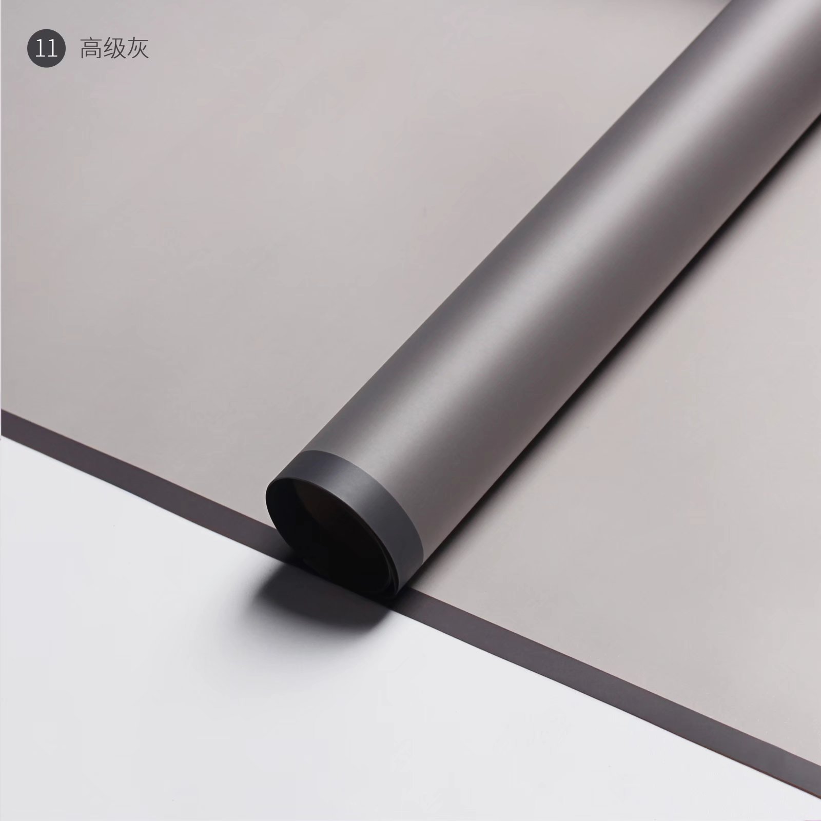 57*57CM; gris avanzado