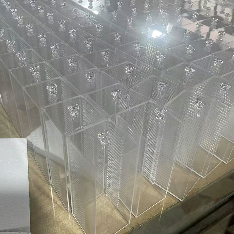 Caja de acrílico caja de polvo de comida de supermercado de alta transparencia con tapa abatible personalizada caja de exhibición de almacenamiento a prueba de polvo hecha a mano de Lego