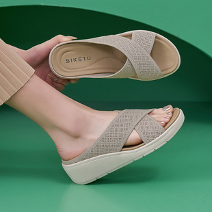 (No Replacement When Sold Out) New 2025 Spring Easiest for Match Casual Fashion Foreign Trade Large Size Wedge Heel Thick-Soled Shoes Beach Sandals