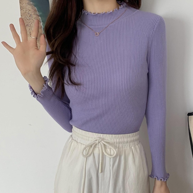 Demi-season fitted sweater