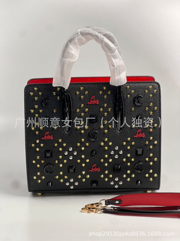2025新款cl手提包欧美时尚外贸百搭红底铆钉购物袋手提包包27cm|undefined