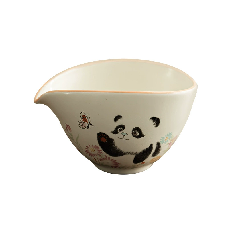 Бежевый Динк керамическая кувшина Panda Eat Butterfly Boat Cup Ceramic Kung Fu Tea Set Accessories Tea Sea Fair Cup Tea Divider Evening Cup