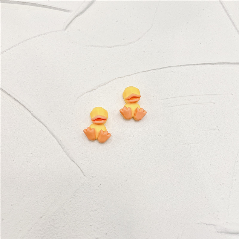 Simple Style Animal Heart Shape Plastic Epoxy Women's Ear Studs 1 Pair display picture 18