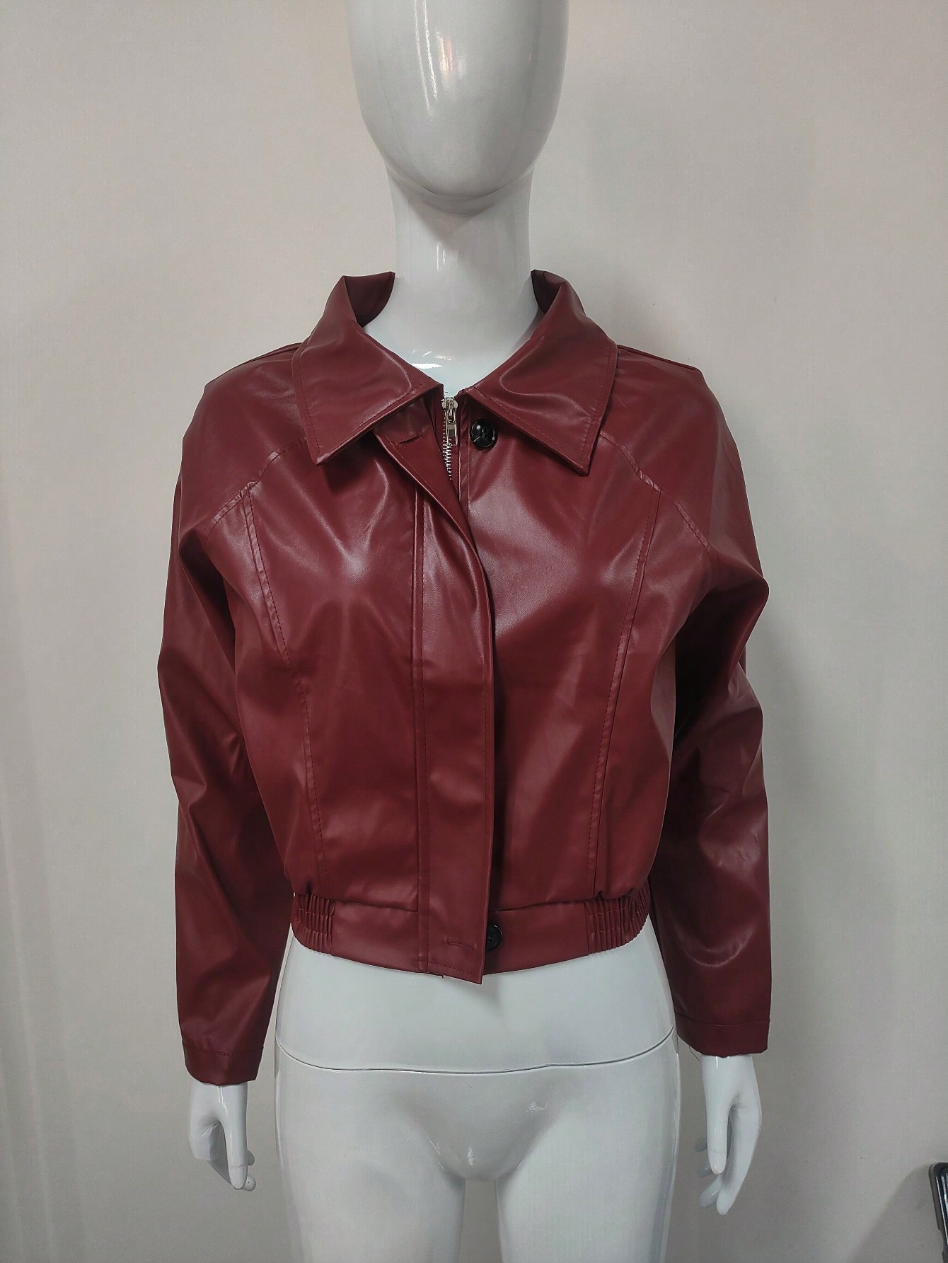 Slim Fit Type Solid Color Pattern Women's Vintage Style Solid Color Single Breasted Leather Jacket Casual Jacket