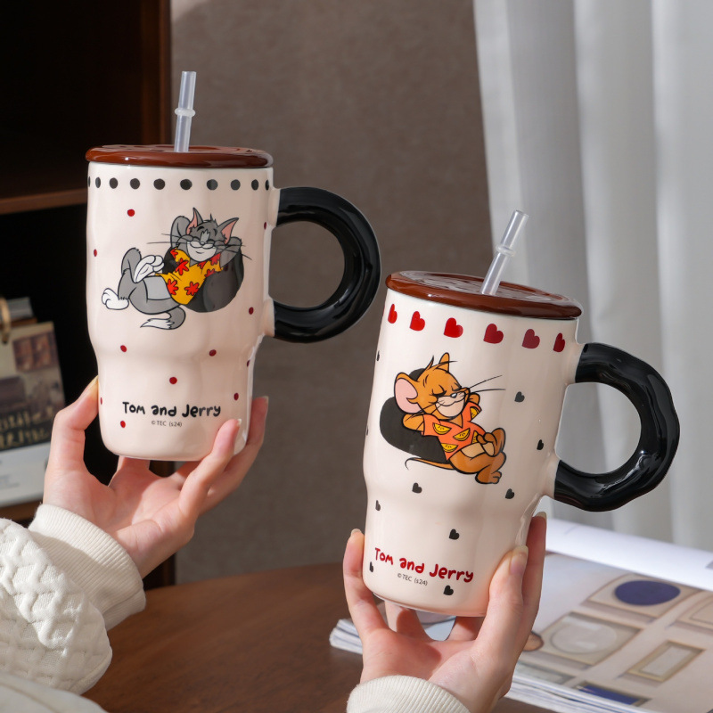 Gatos y ratones auténticos con cubierta de paja para parejas de niñas nuevas tazas de cerámica de gran capacidad con cubierta tazas de dibujos animados
