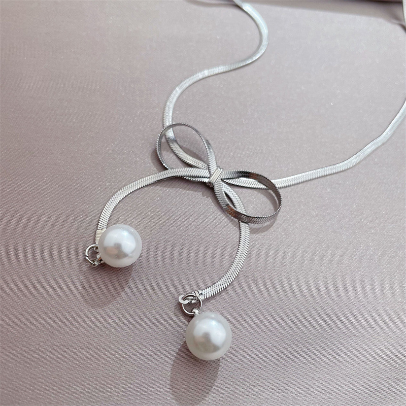 Tongfang Ornament Personalized Bow Necklace Pearl Pendant Snake Bones Chain Necklace Korean Simple Fashion Short Necklacepicture6