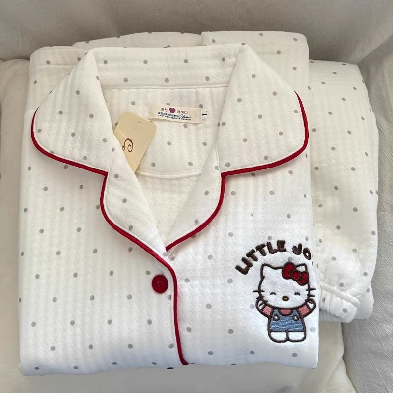 Japanese HelloKitty Air Cotton Pajamas Women's Autumn and Winter Sandwich Sweet Cartoon Thickened Student Home Clothes Japanese HelloKitty Air Cotton Pajamas Women's Autumn and Winter Sandwich Sweet Cartoon Thickened Student Home Clothes