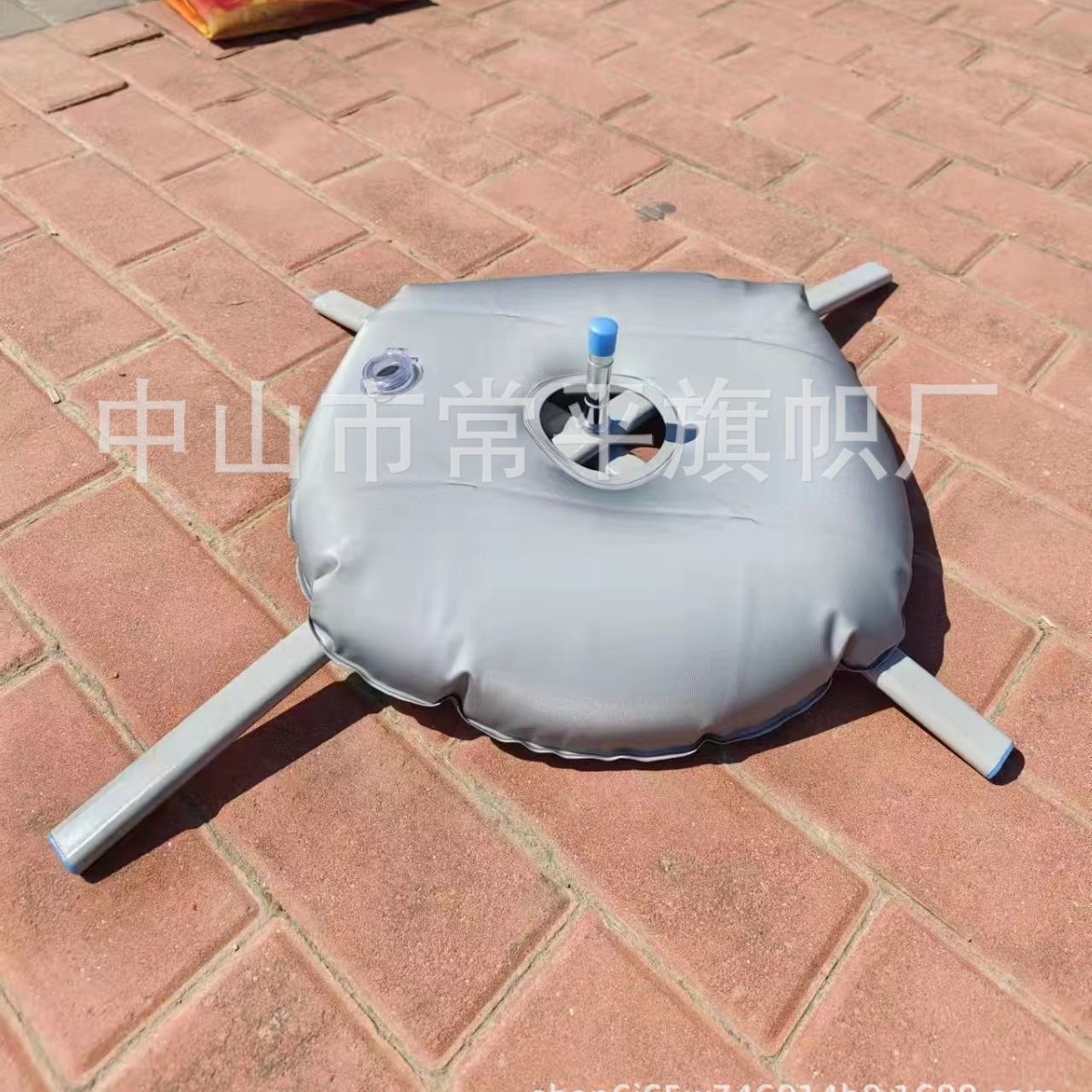 bolsa de agua de contrapeso al aire libre cuchillo móvil bandera de playa bandera base cruzada bolsa de agua gruesa bolsa de inyección portátil a prueba de viento transfronterizo