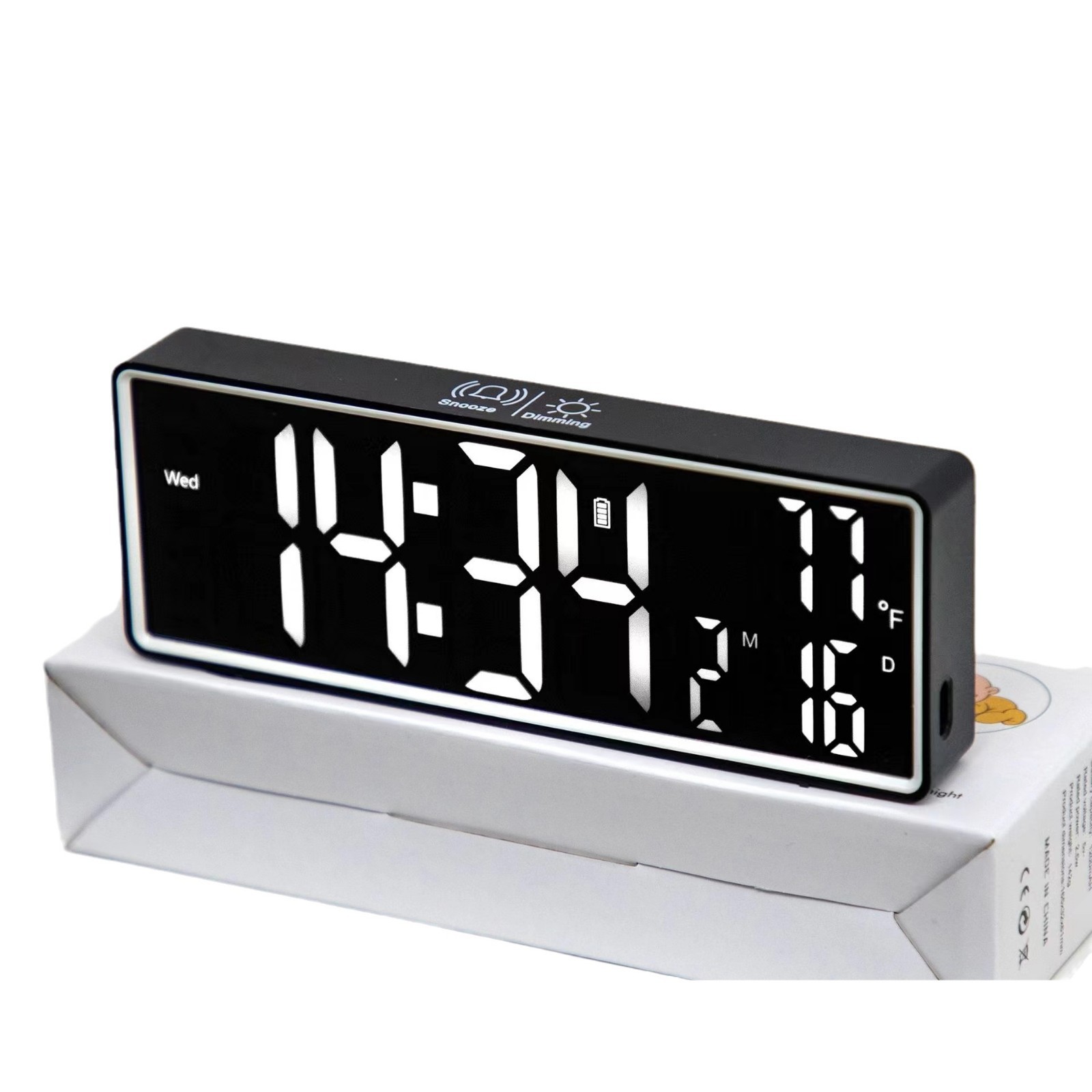 La versión de Carga multifuncional del estudiante del despertador electrónico plástico de los niños se puede utilizar como estilo coreano simple del reloj electrónico del espejo