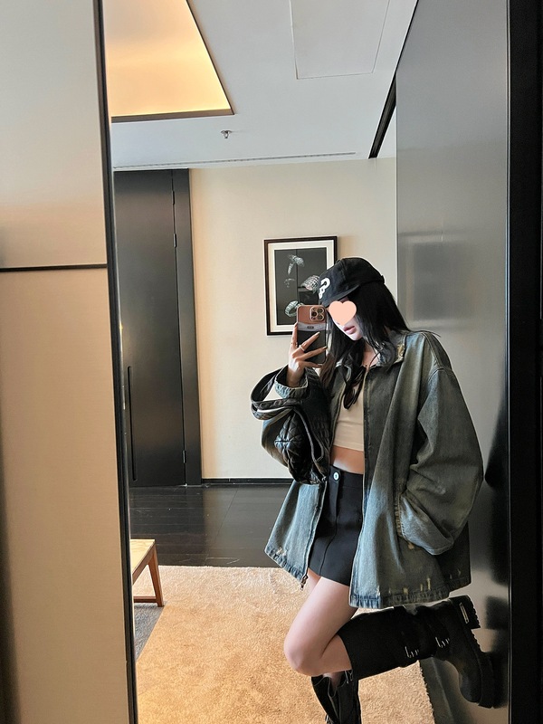 欧阳 做旧磨破牛仔外套女秋季新款休闲宽松美式复古夹克上衣|undefined