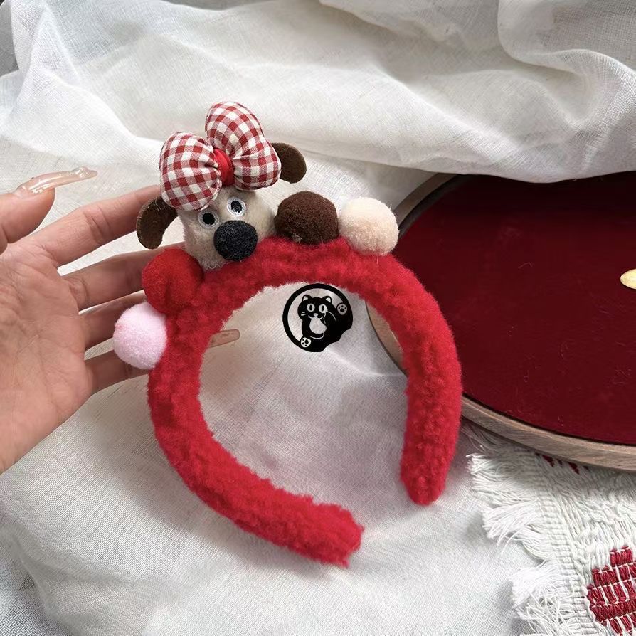 Nuevo lindo Año del Caballo festivo de peluche para las mujeres Año Nuevo lavar la cara de Navidad presión de cabello para la atmósfera de tocado rojo