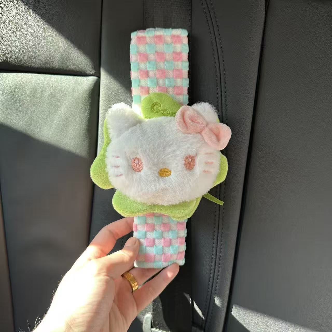 Soft Fleece Anti-Strangle Device |   Pink and Blue Checkered Kitty Cat Seatbelt Shoulder Pad, Car Interior Decorative Protective Cover for Girls