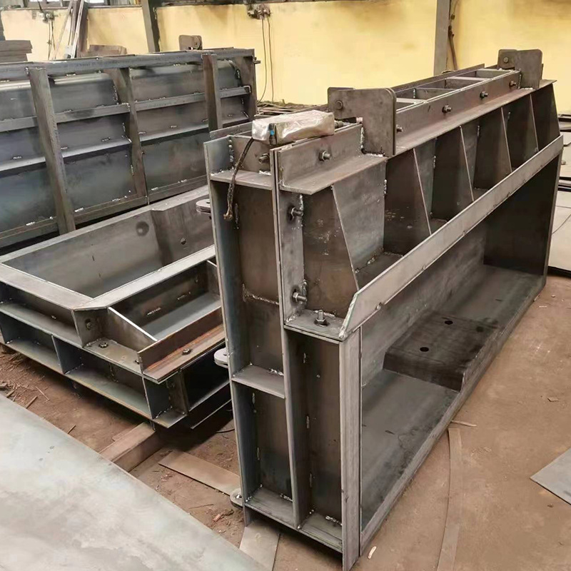 高铁遮板模具预制混凝土钢模板高铁水泥道路高速铁路遮板模具厂家