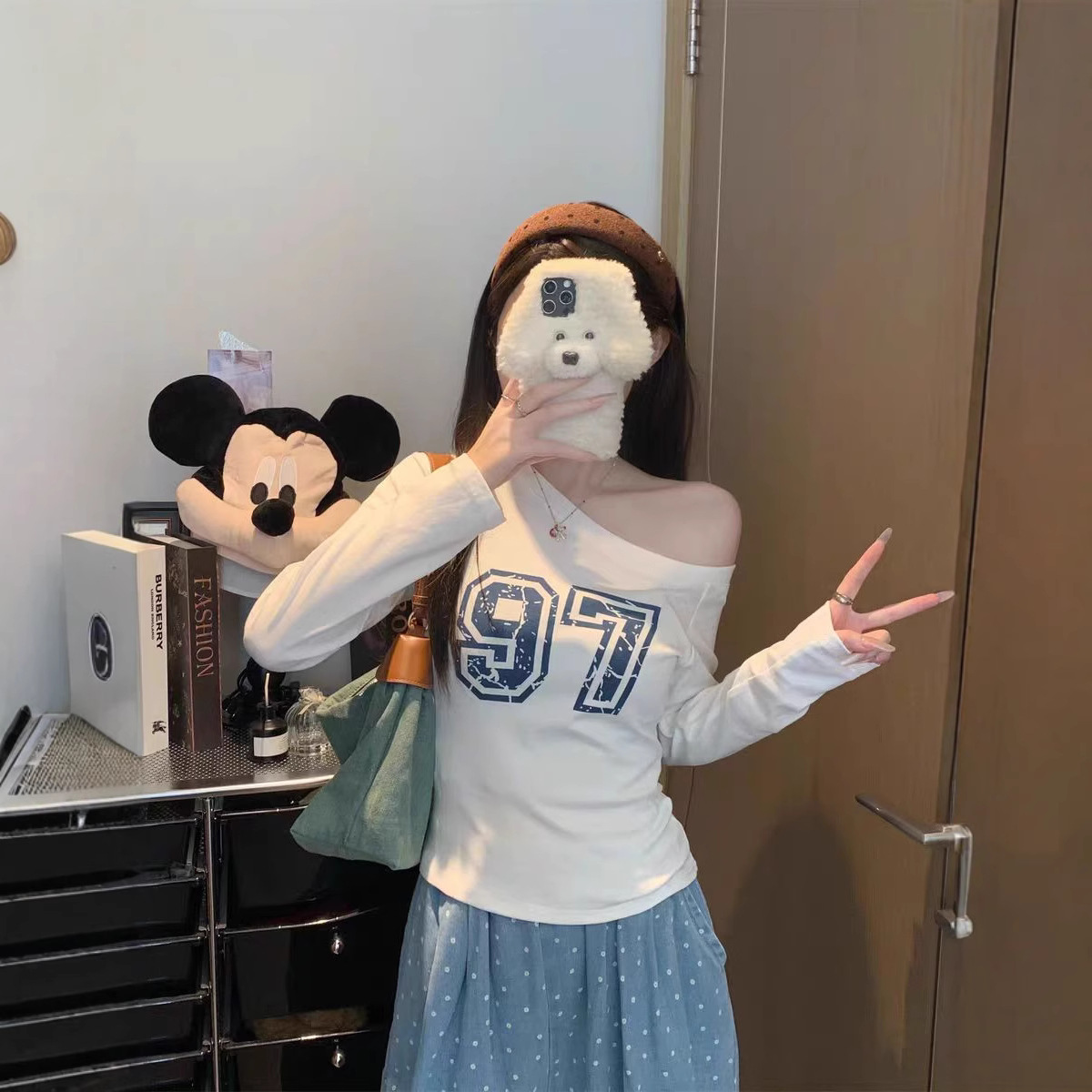 【源头厂家现货直发】斜领印花长袖T恤新款修身显瘦辣妹打底上衣